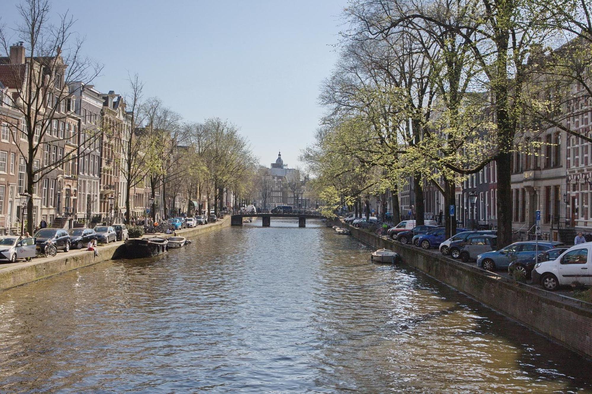 Aadam Wilhelmina Amsterdam